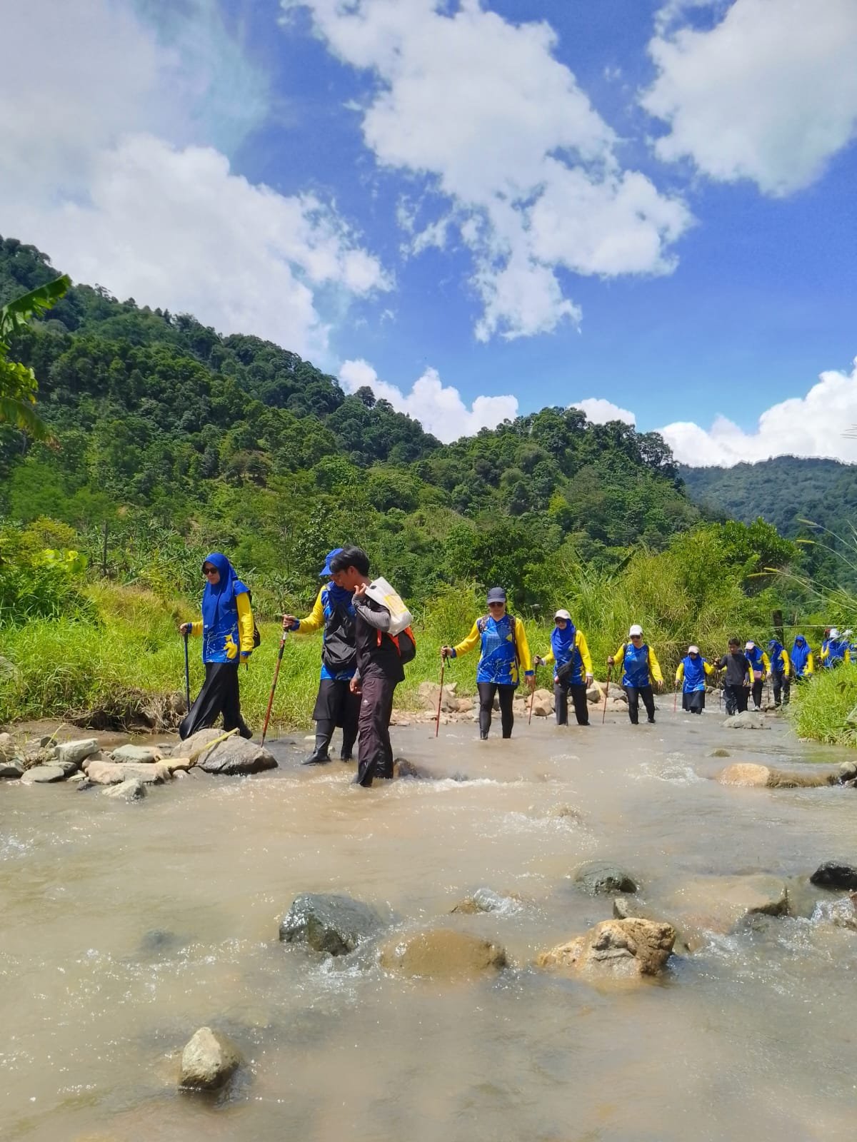 Trekking Hutan Sentul